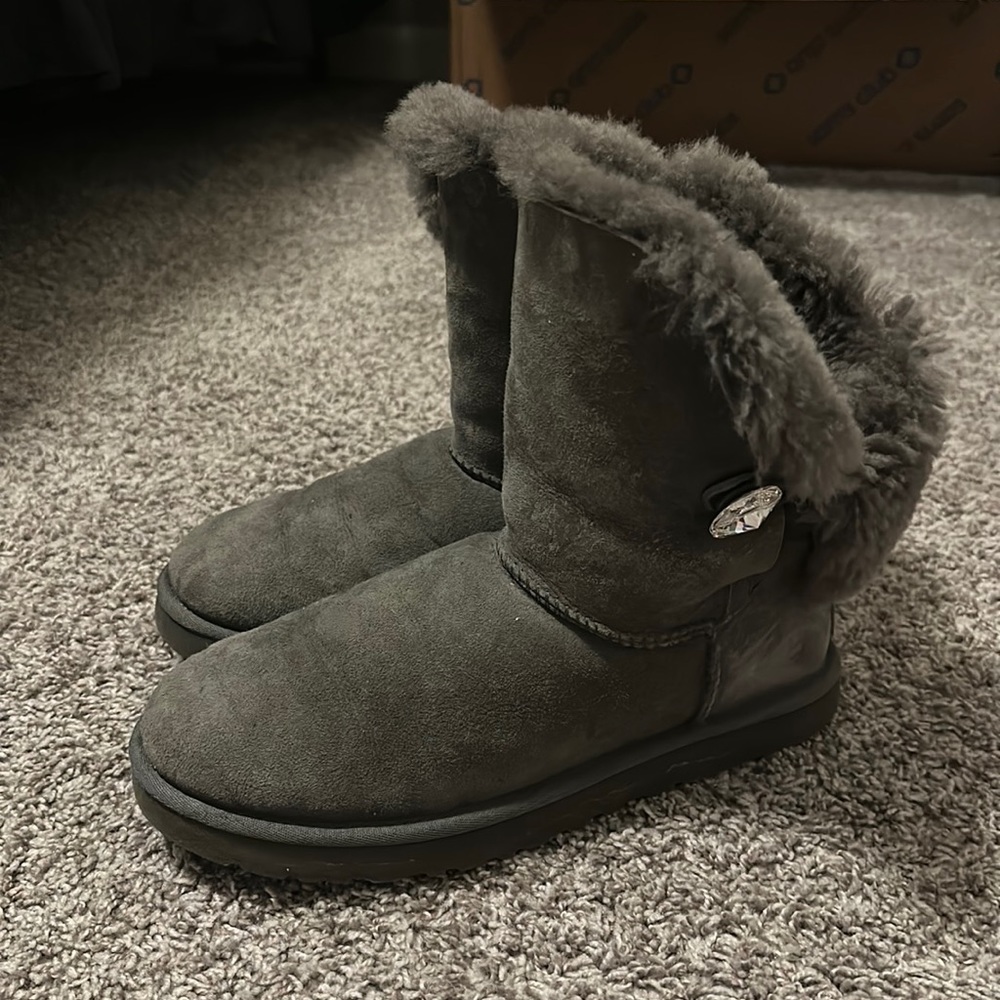 Ugg Bailey Button Bling